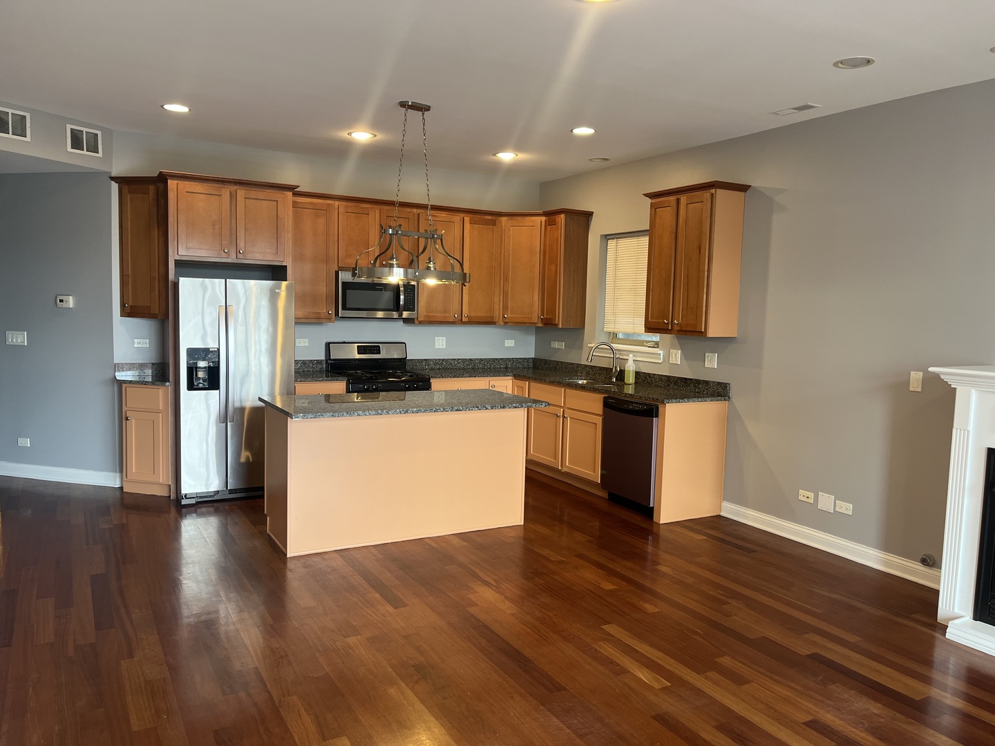 2853 North Pulaski Road, Unit 2S Chicago, IL 60641 - Photo 8 of 22 Gallery Image 8