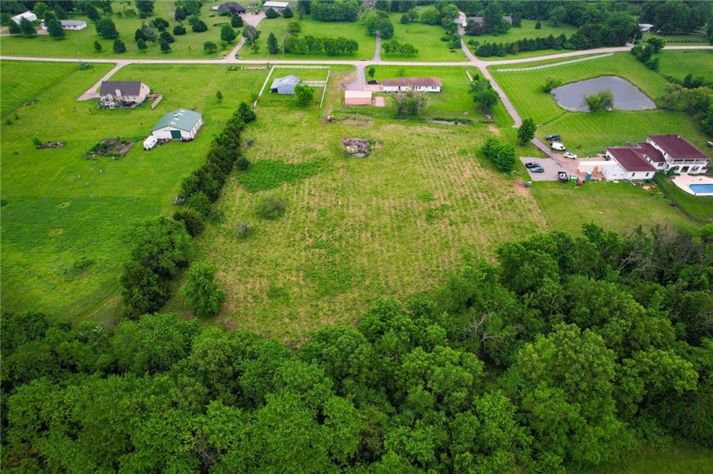 22922 Bedford Road Spring Hill, KS 66083 - Photo 5 of 38