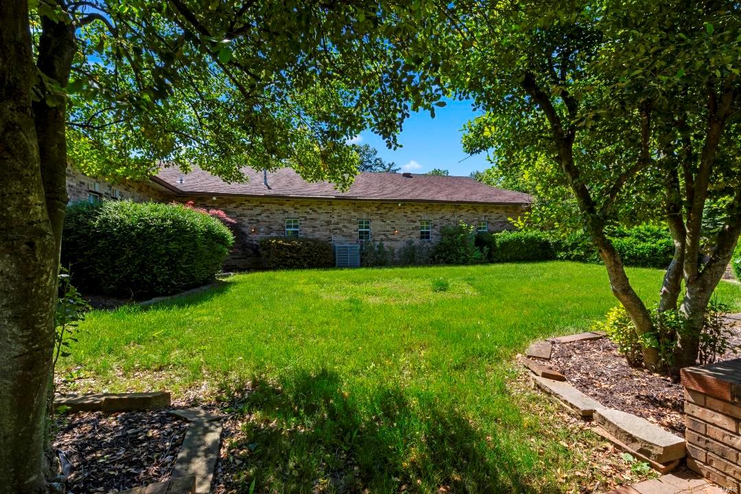 1824 Topping Road St. Louis, MO 63131 - Photo 3 of 56