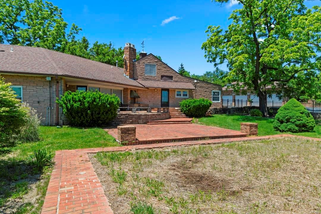 1824 Topping Road St. Louis, MO 63131 - Photo 23 of 56