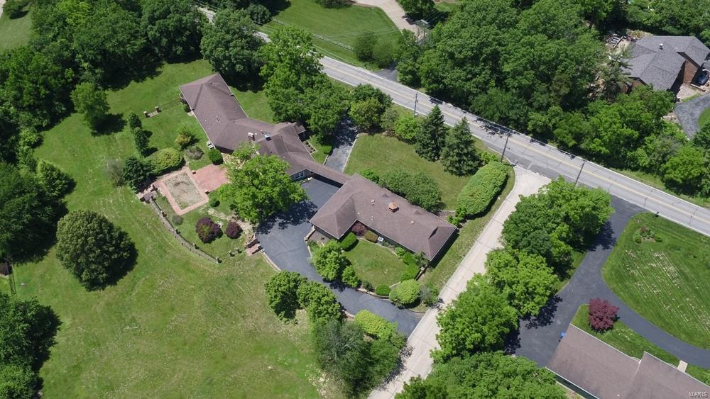 1824 Topping Road St. Louis, MO 63131 - Photo 5 of 56