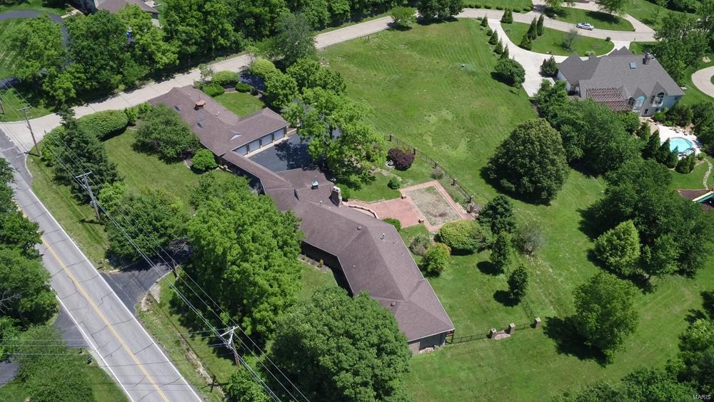 1824 Topping Road St. Louis, MO 63131 - Photo 7 of 56