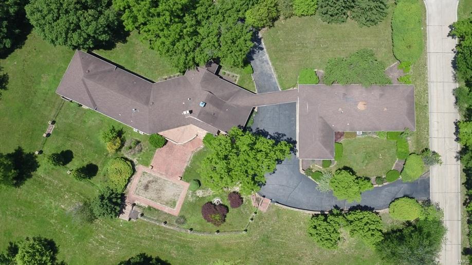 1824 Topping Road St. Louis, MO 63131 - Photo 9 of 56