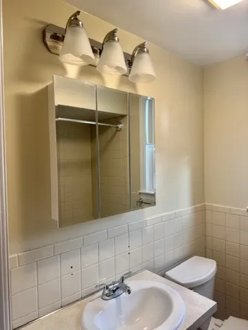 $2,000 | 70 Tremont Street, Unit 1L, Braintree, MA 02184