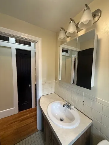 $2,000 | 70 Tremont Street, Unit 1L, Braintree, MA 02184