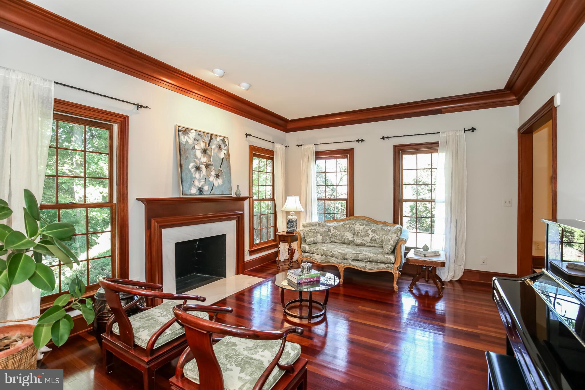 9312 Bells Mill Road Potomac, MD 20854 - Photo 3 of 29 Formal Living Room