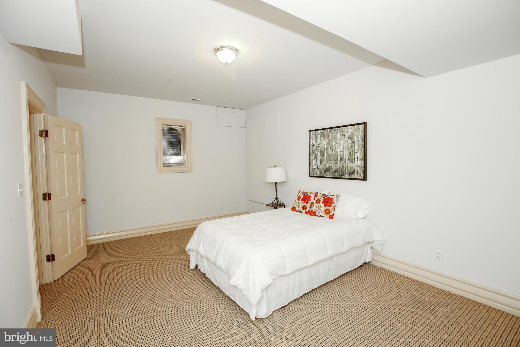 9312 Bells Mill Road Potomac, MD 20854 - Photo 22 of 29 Bedroom #5