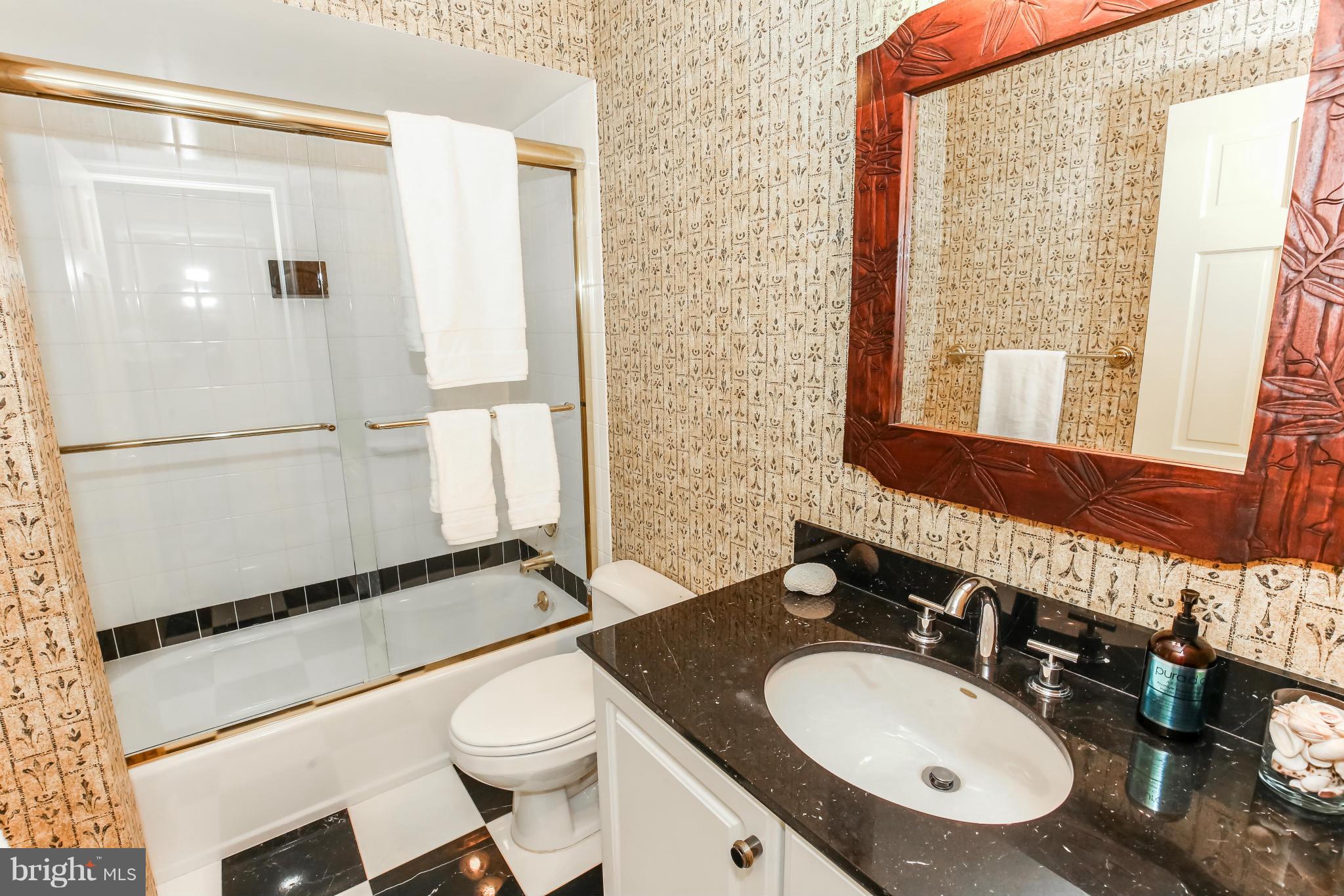 9312 Bells Mill Road Potomac, MD 20854 - Photo 23 of 29 Full Bath
