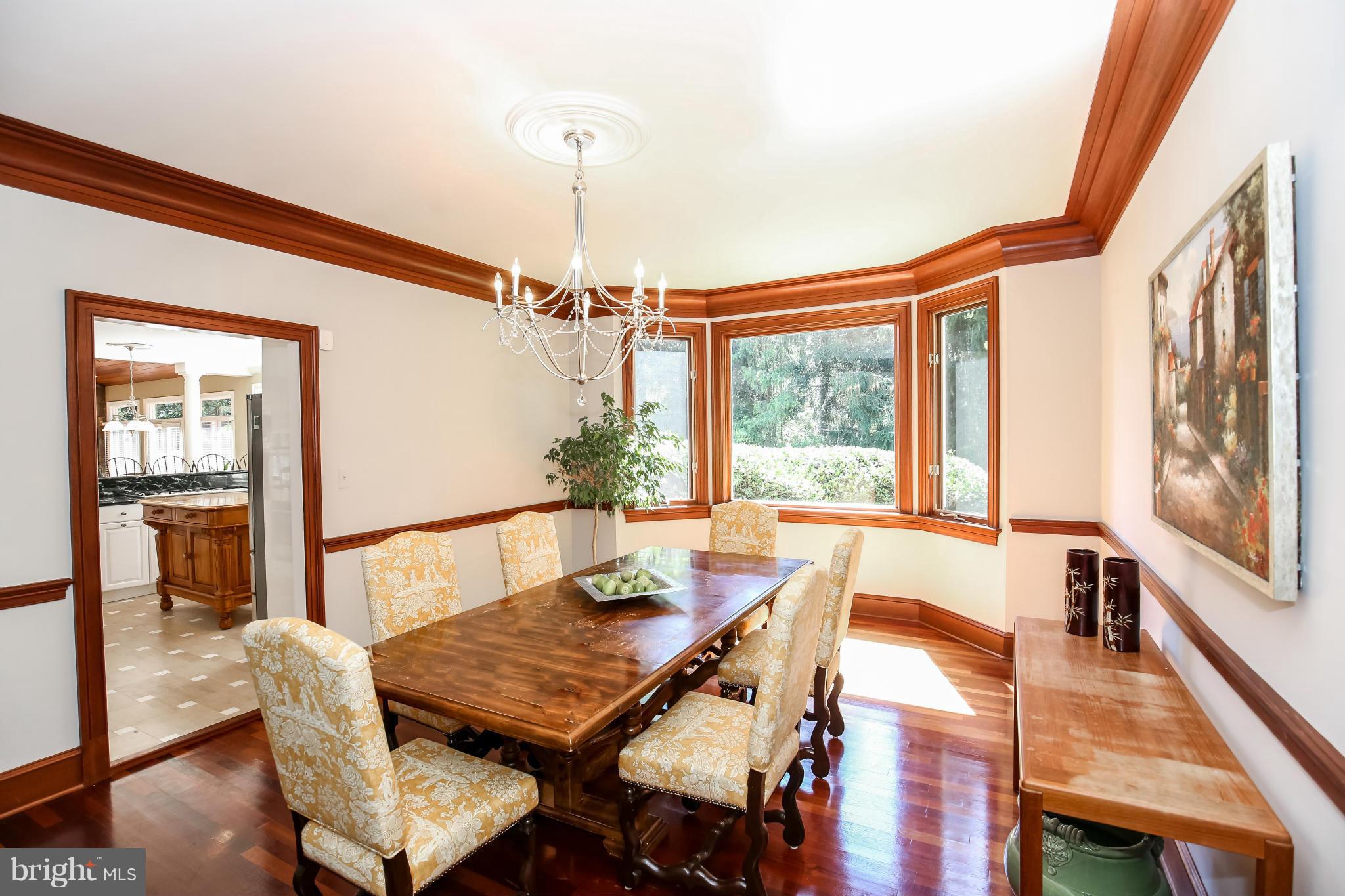 9312 Bells Mill Road Potomac, MD 20854 - Photo 4 of 29 Formal Dining Room