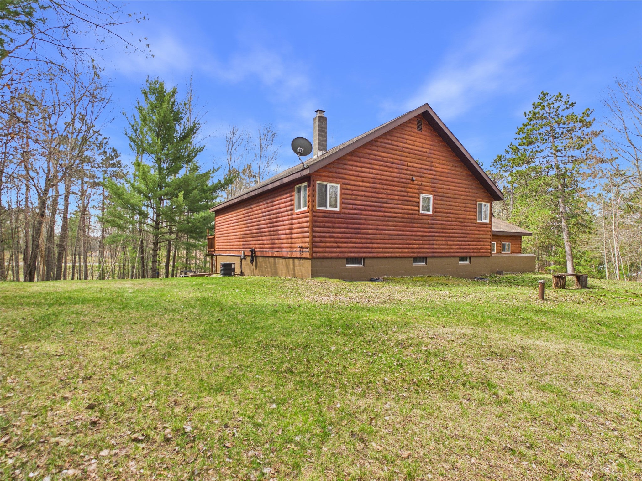 7329 East County Rd T Gordon, WI 54838 - Photo 4 of 60 Gallery Image 4