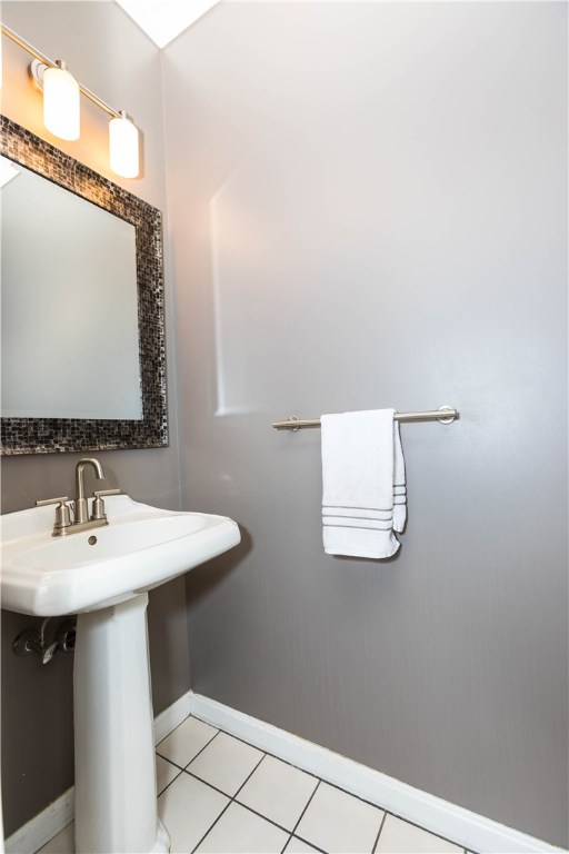 9 Paddock Drive Cranston, RI 02921 - Photo 8 of 33