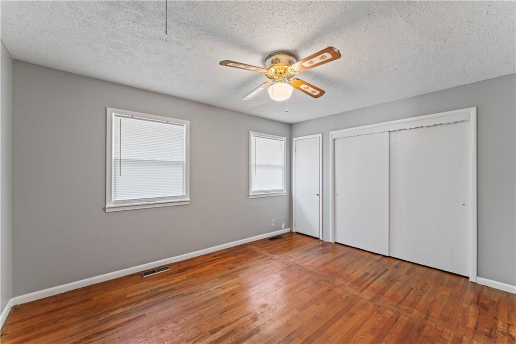 4923 Appleton Avenue Kansas City, MO 64133 - Photo 13 of 39