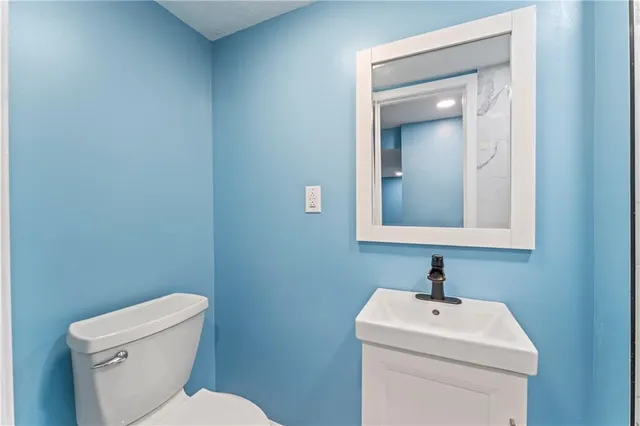 $229,500 | 4923 Appleton Avenue, Kansas City, MO 64133