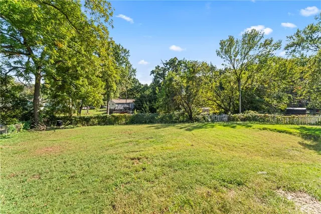 $229,500 | 4923 Appleton Avenue, Kansas City, MO 64133