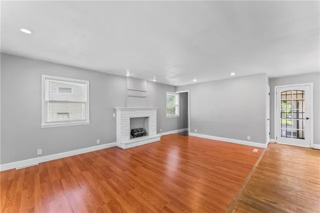 $229,500 | 4923 Appleton Avenue, Kansas City, MO 64133