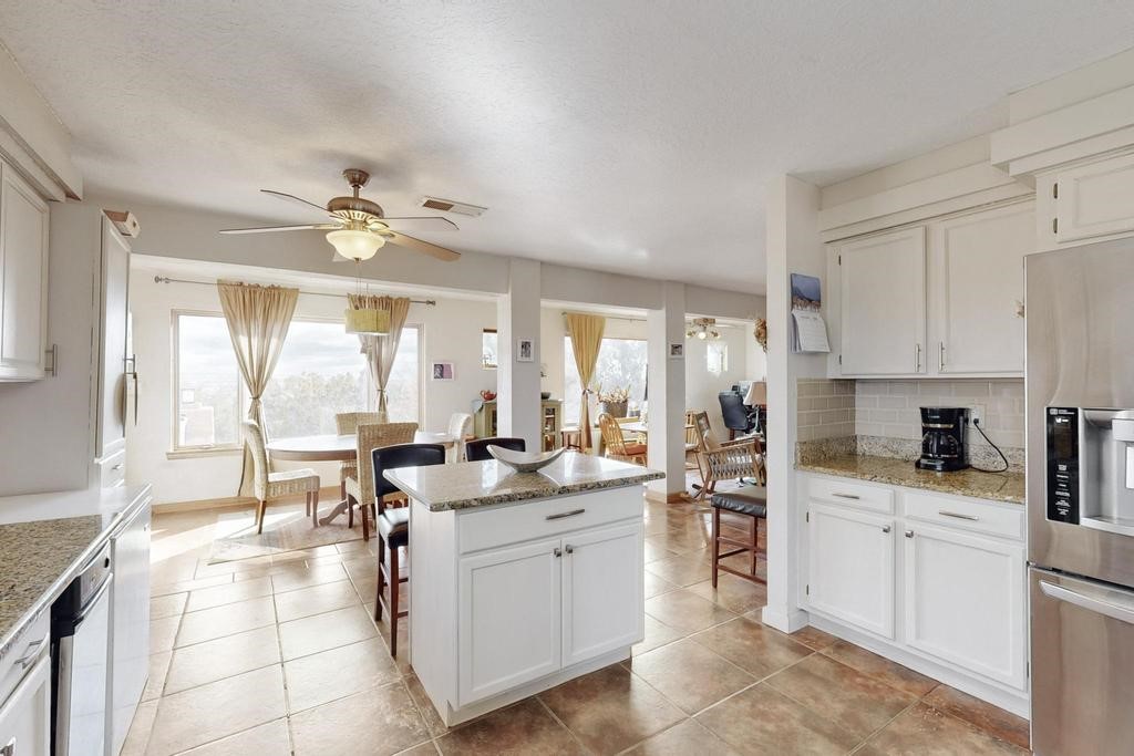 183 Sunrise Road Santa Fe, NM 87507 - Photo 7 of 34 Gallery Image 7