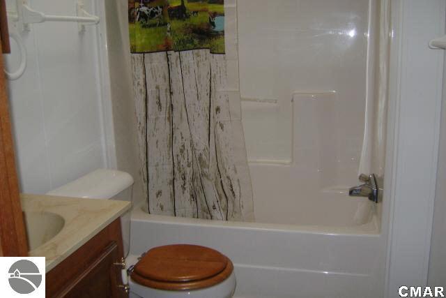 1675 West Washington Road Farwell, MI 48622 - Photo 9 of 9 1768442-8.JPG