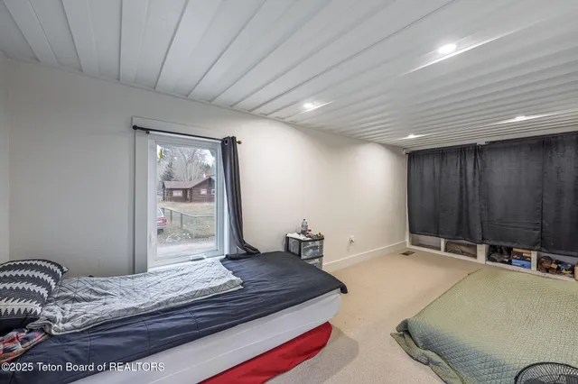 $2,350,000 | 360 East Pearl Avenue, Jackson, WY 83001