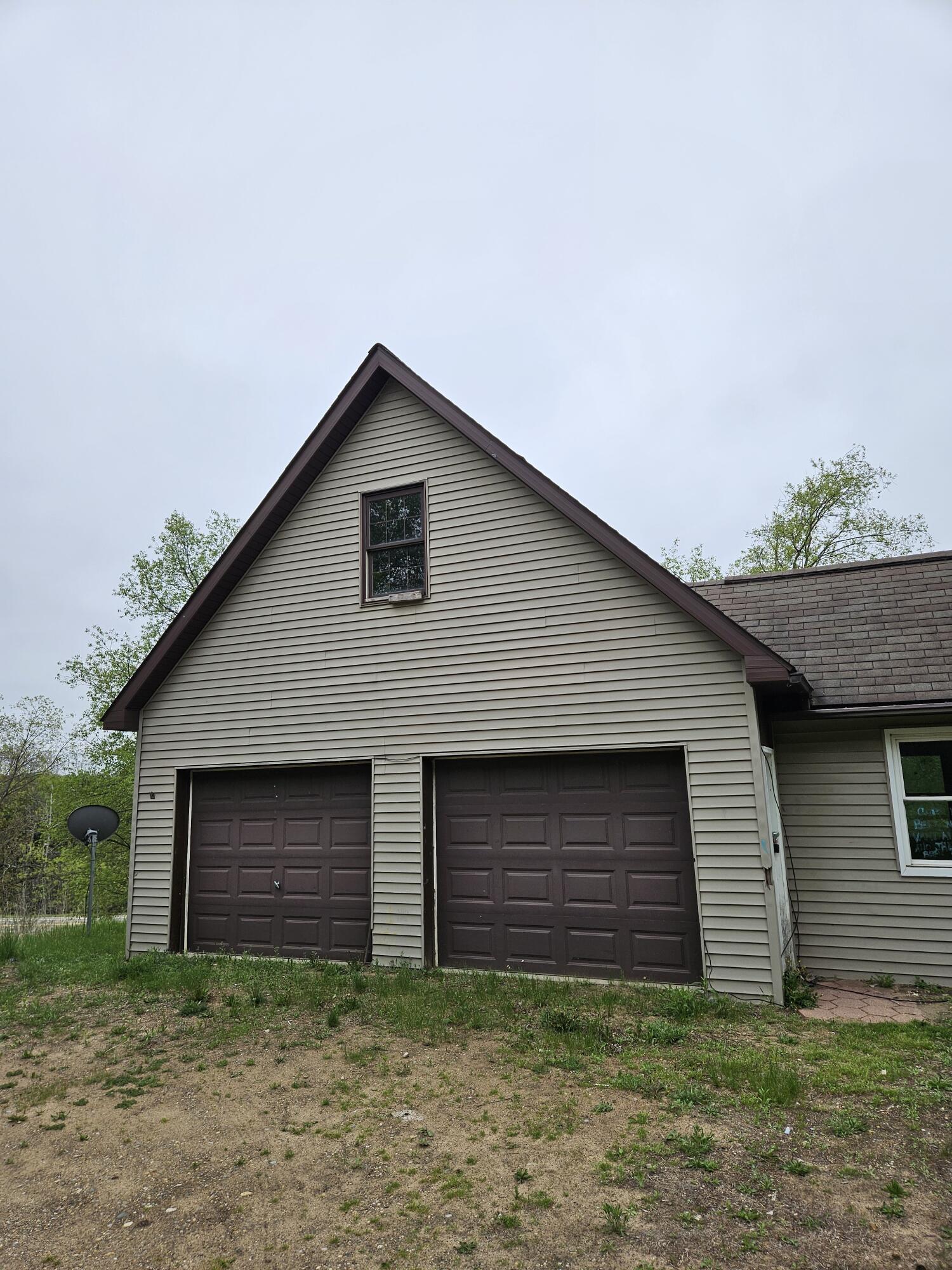 10610 West Walker Road Manton, MI 49663 - Photo 6 of 27 20250518_172938