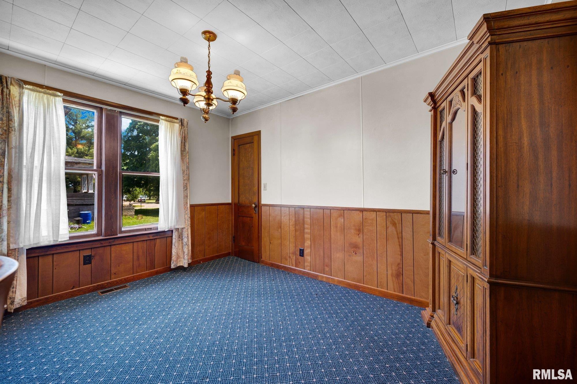 209 West Walnut Street La Rose, IL 61541 - Photo 8 of 44