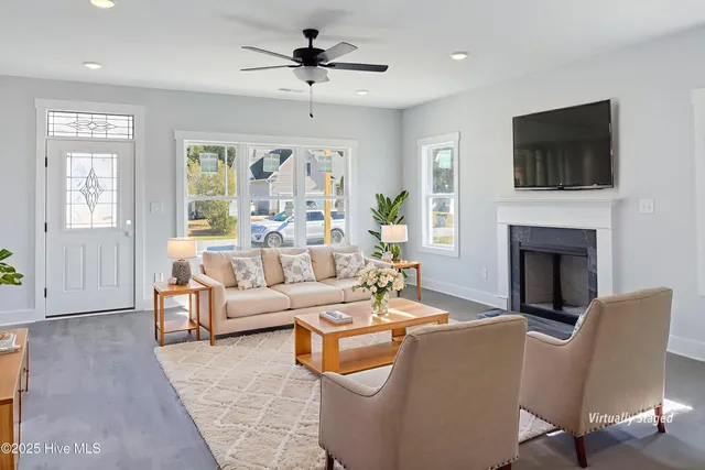 $408,000 | 143 Laura Drive, New Bern, NC 28562