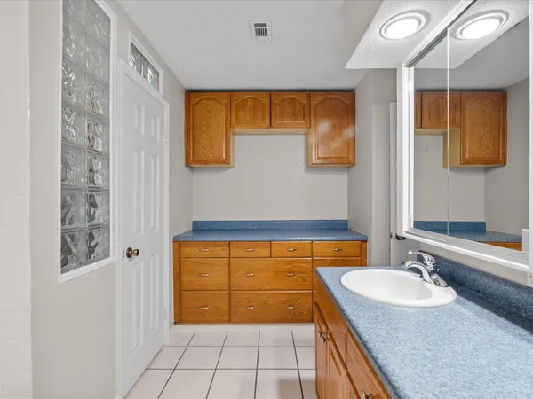 $2,550 | 4214 Fernside Drive, Pasadena, TX 77505