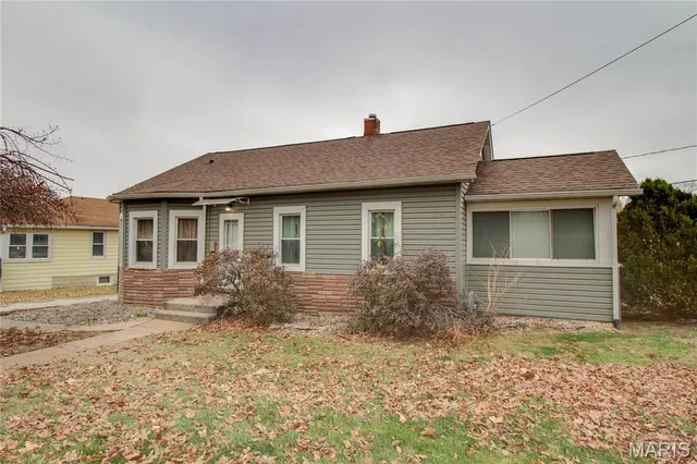 $120,000 | 3505 Coronado Drive, Alton, IL 62002