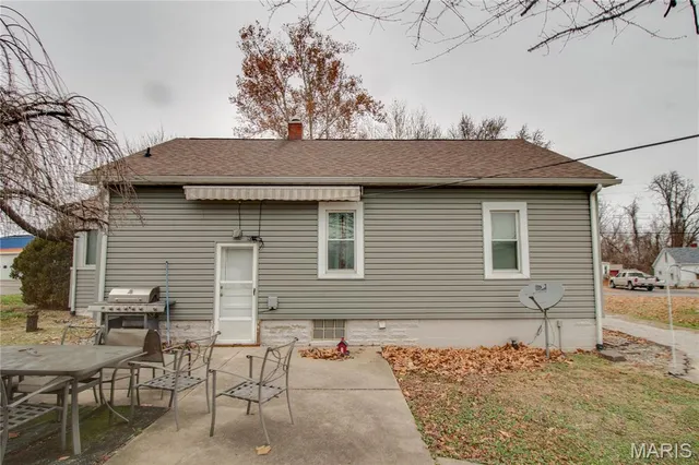 $120,000 | 3505 Coronado Drive, Alton, IL 62002