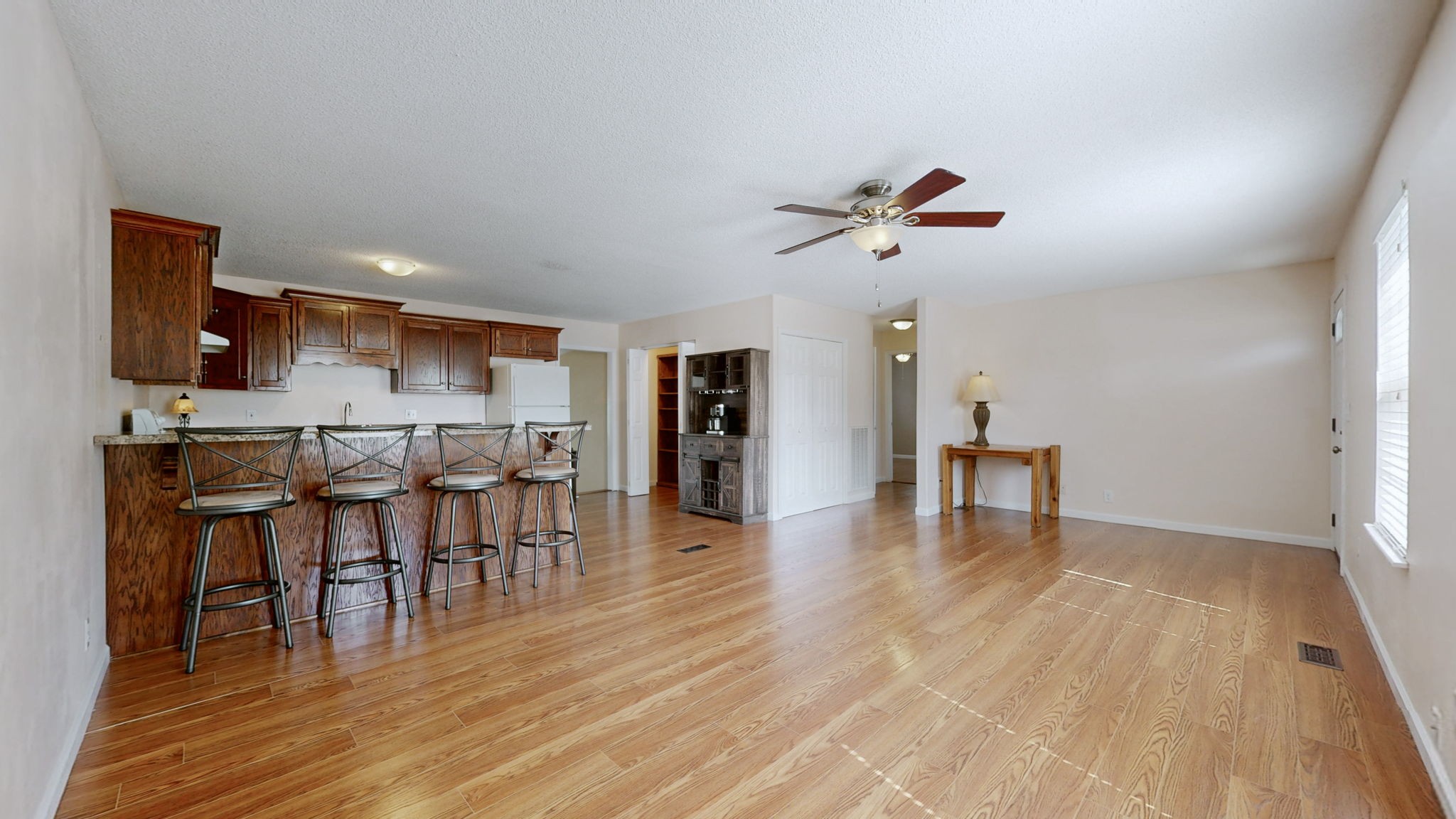 100 Waggoner Street Decherd, TN 37324 - Photo 4 of 33