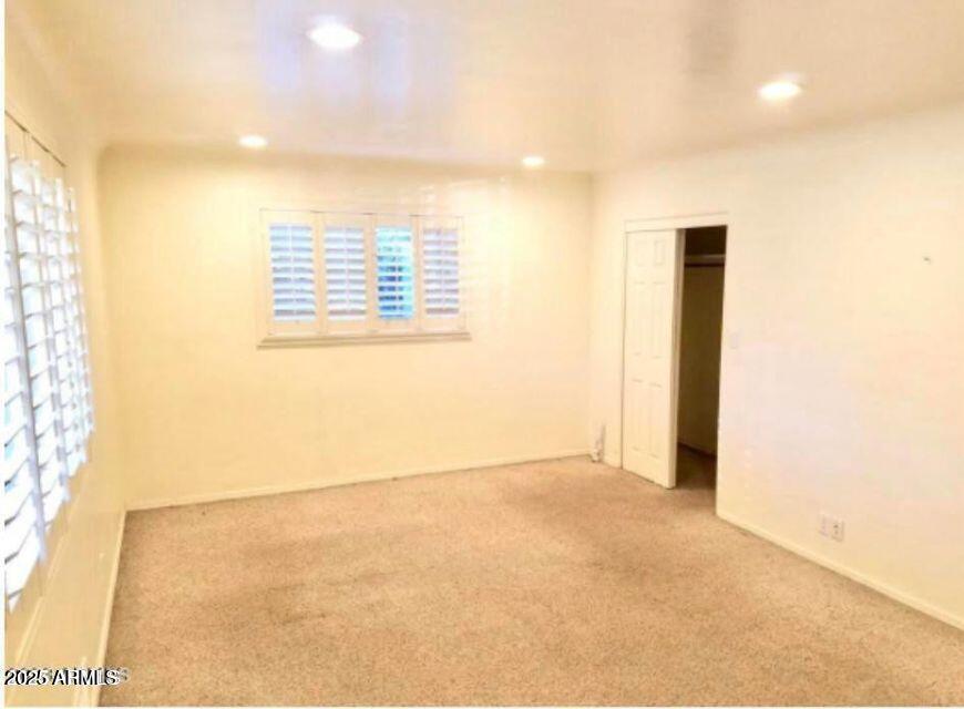 1224 South Maple Avenue Tempe, AZ 85281 - Photo 31 of 31 a view of an empty room and window