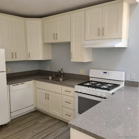 $3,700 | 245-247 East Glaucus Street, Unit 247A, Encinitas, CA 92024