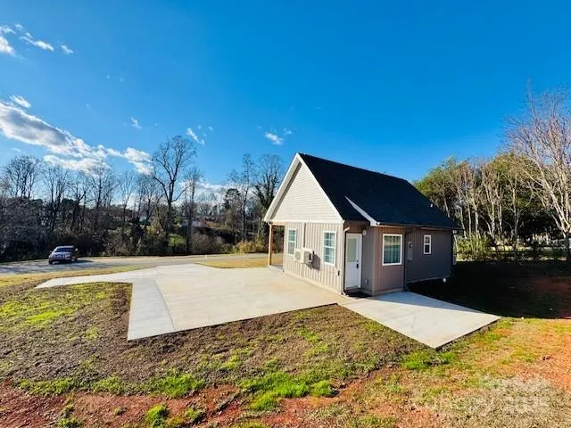 $199,900 | 31 West Berkley Avenue, Granite Falls, NC 28630