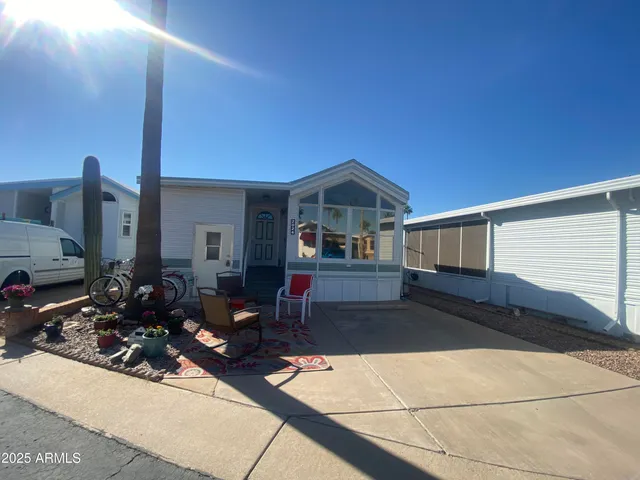 $215,900 | 2024 South Walla Walla Drive, Apache Junction, AZ 85119