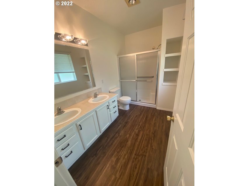 1643 Adelman Loop Eugene, OR 97402 - Photo 14 of 26 Gallery Image 14
