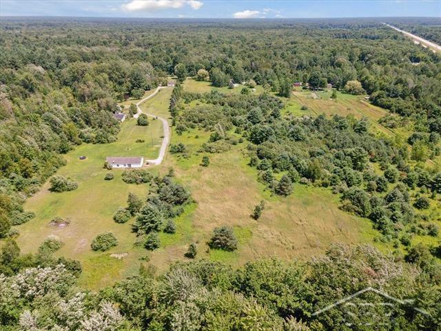 4629 North Alamando Road Coleman, MI 48618 - Photo 8 of 12