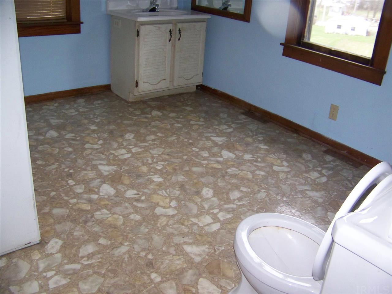536 Sandy Hook Road Paoli, IN 47454 - Photo 5 of 8 Gallery Image 5