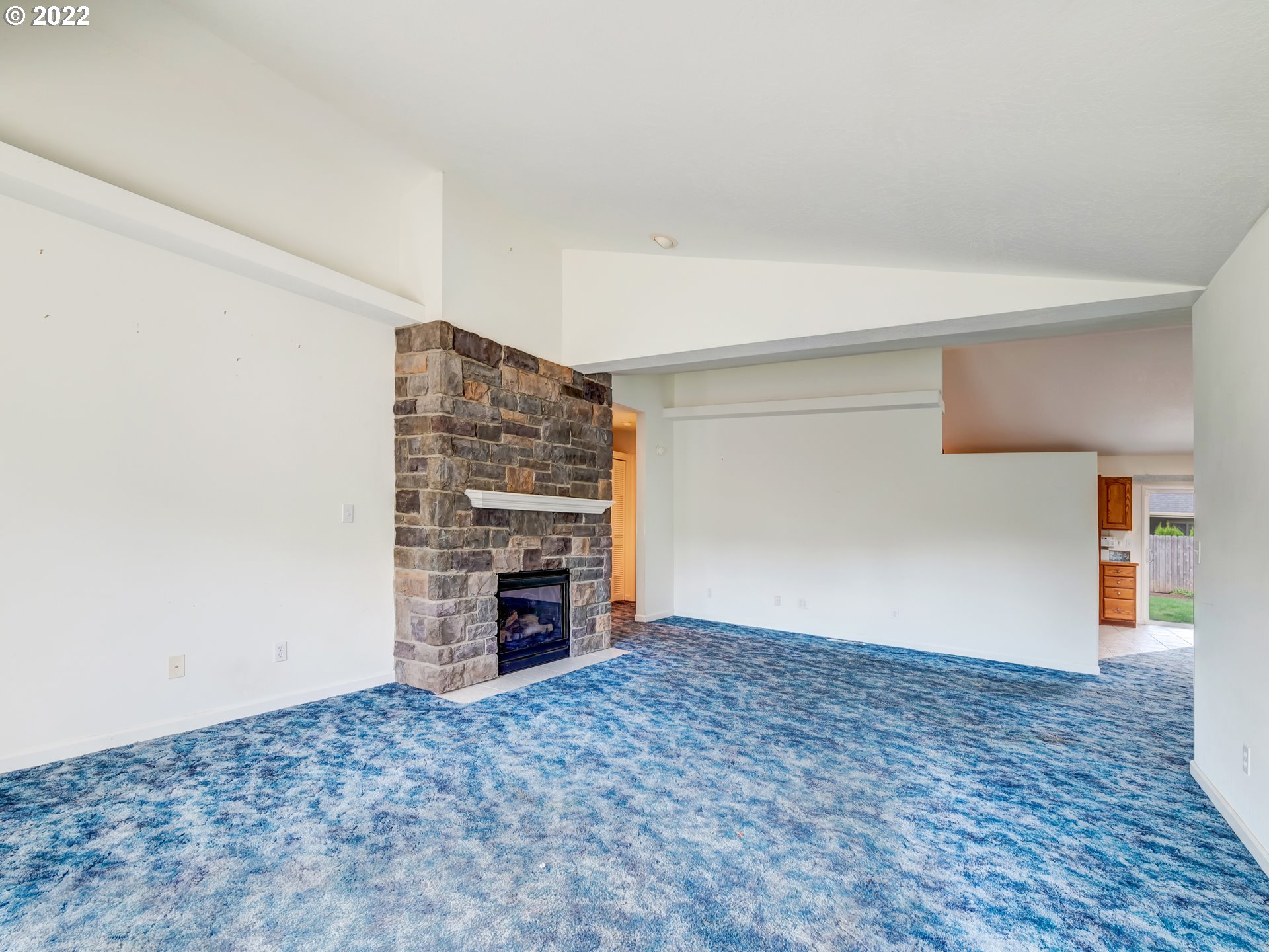 924 S Street Springfield, OR 97477 - Photo 7 of 30 a view of empty room with a fireplace