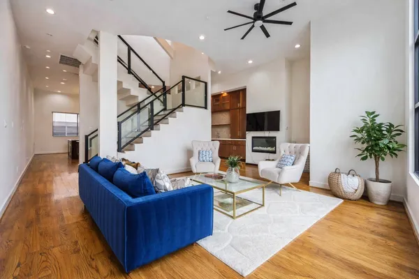 $519,000 | 1730 Wentworth Street, Houston, TX 77004