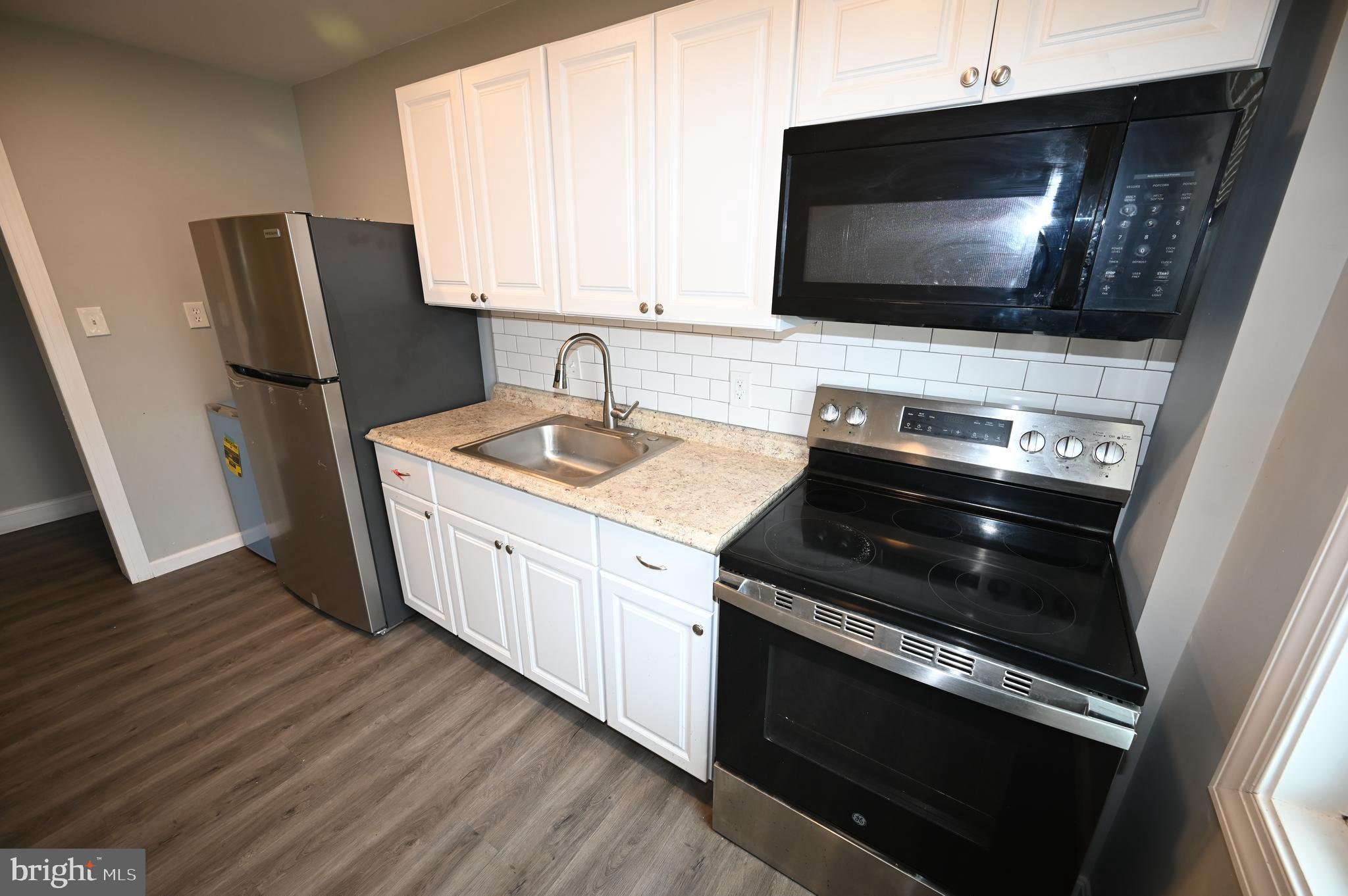 2952 Sollers Point Road, Unit B Dundalk, MD 21222 - Photo 12 of 29