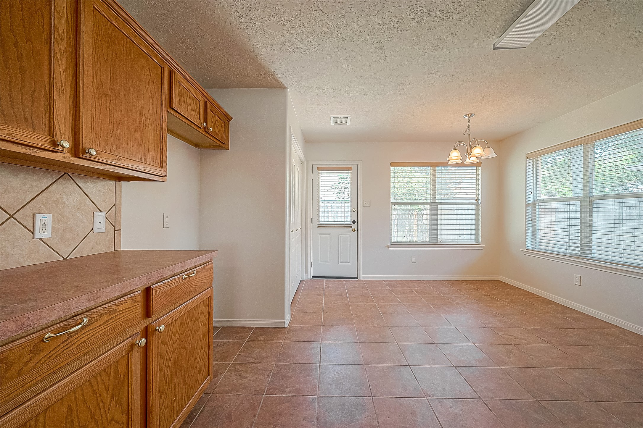 5407 Rushstone Lane Spring, TX 77373 - Photo 4 of 39