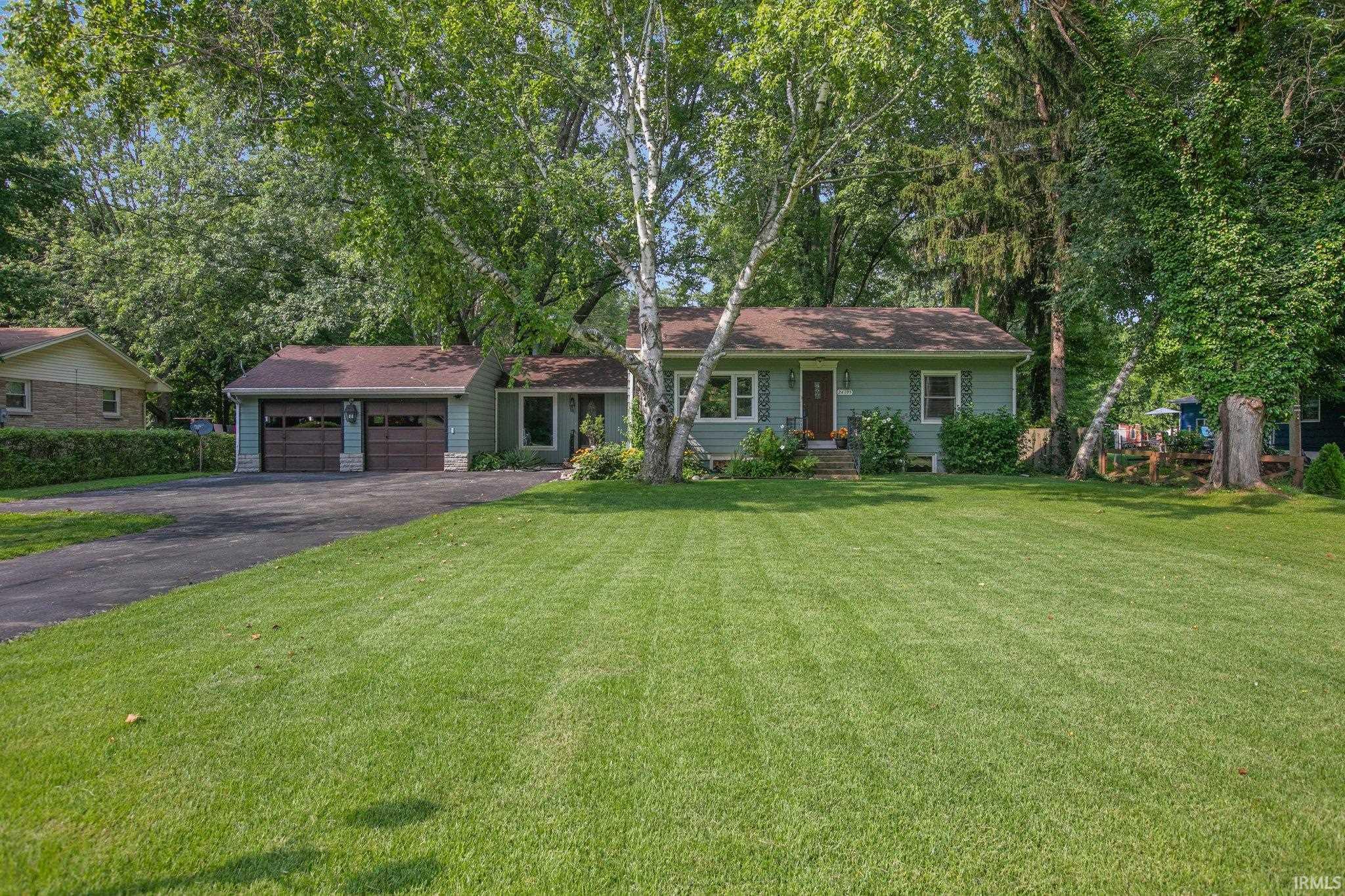24195 Edison Road South Bend, IN 46628 - Photo 3 of 28