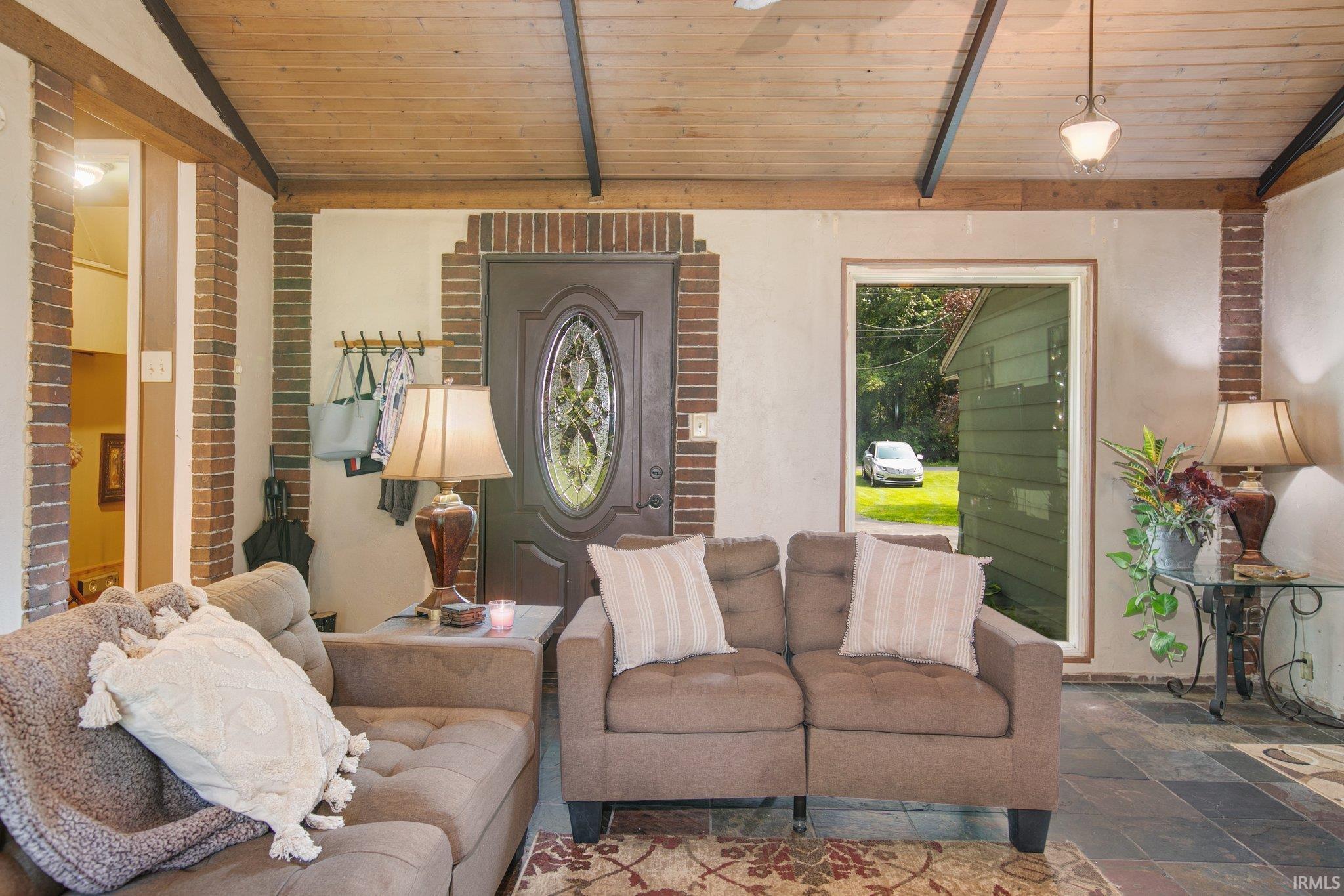 24195 Edison Road South Bend, IN 46628 - Photo 7 of 28