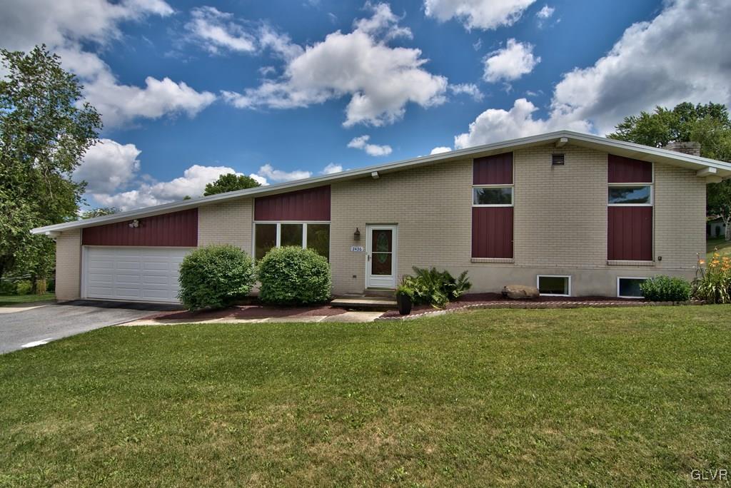 2426 East River Road Slatington, PA 18080 - Photo 3 of 47 Gallery Image 3