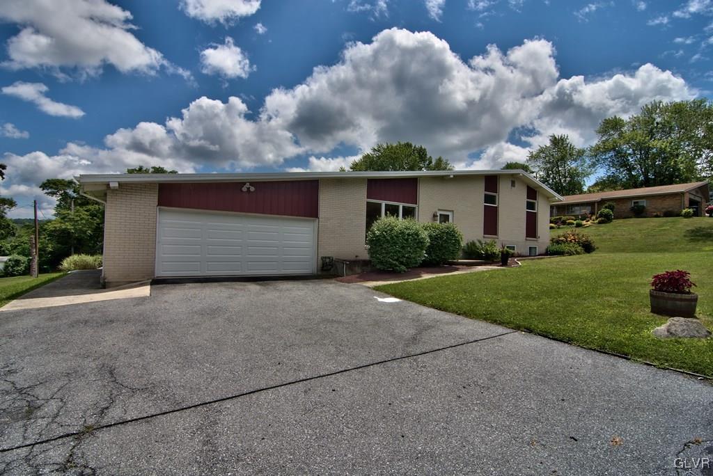 2426 East River Road Slatington, PA 18080 - Photo 4 of 47 Gallery Image 4