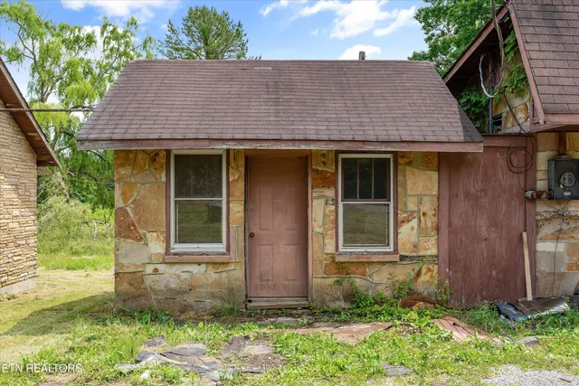 $150,000 | 9476 Morgan County Highway, Sunbright, TN 37872