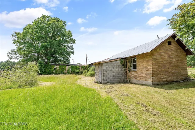 $150,000 | 9476 Morgan County Highway, Sunbright, TN 37872