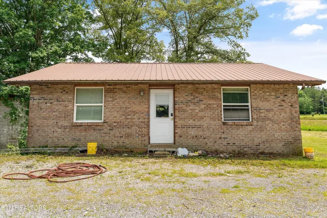 $150,000 | 9476 Morgan County Highway, Sunbright, TN 37872