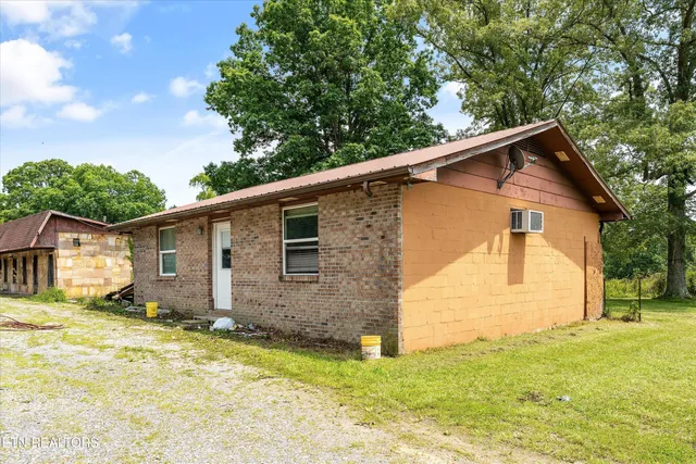 $150,000 | 9476 Morgan County Highway, Sunbright, TN 37872