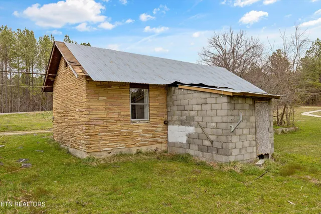 $150,000 | 9476 Morgan County Highway, Sunbright, TN 37872