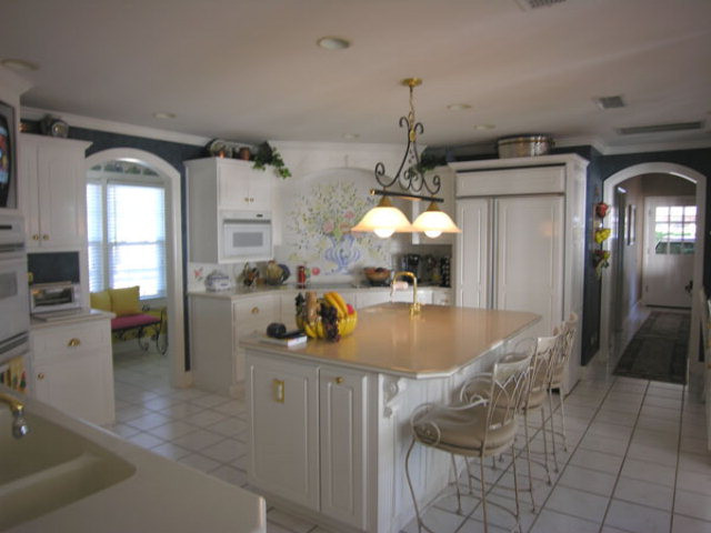 Na East Calhoun Street Wadley, GA 30477 - Photo 11 of 16 Spacious kitchen.